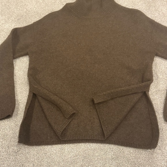 VINCE Wool Yak Blend Turtleneck Stretch Sweater Chocolate Brown Size Small - Picture 6 of 12
